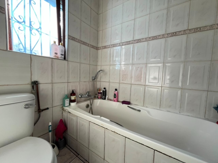2 Bedroom Property for Sale in Haven Hills Eastern Cape